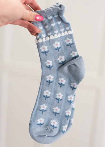 Edith Periwinkle Heart Flower Socks