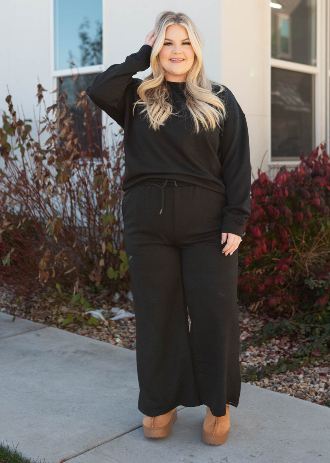 Janie Black Textured Lounge Set