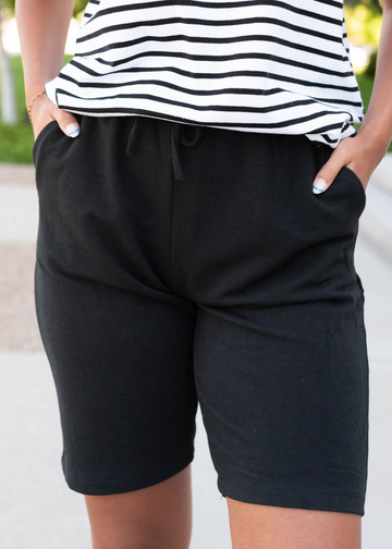 Maren Black Shorts