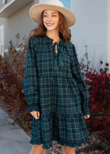 Marylyn Hunter Green Tiered Dress