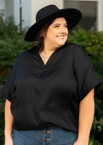 Tilley Black Top