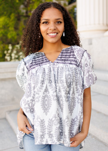 Vivianne Black Pattern Top