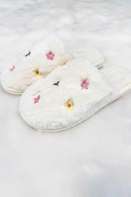 Poppy Ivory Floral Slippers