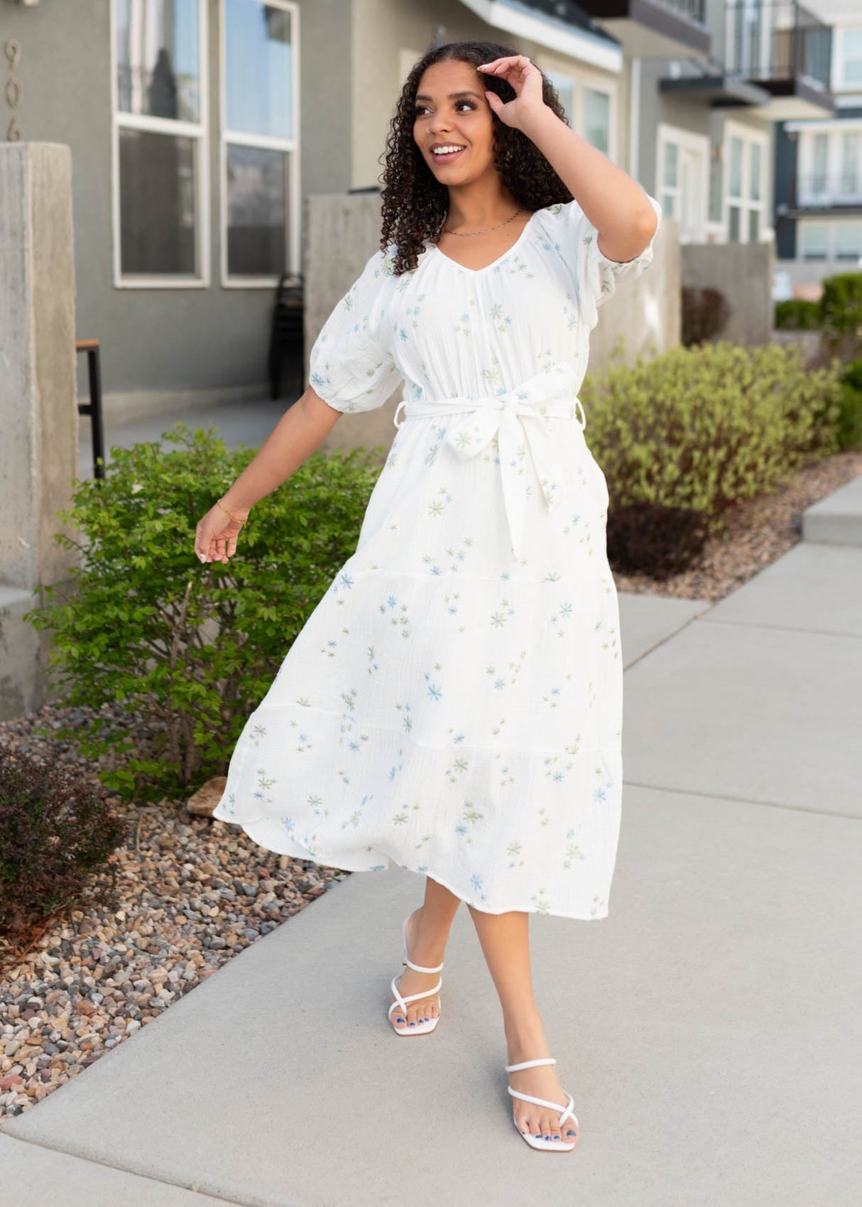 Adri White Flower Embroidered Dress