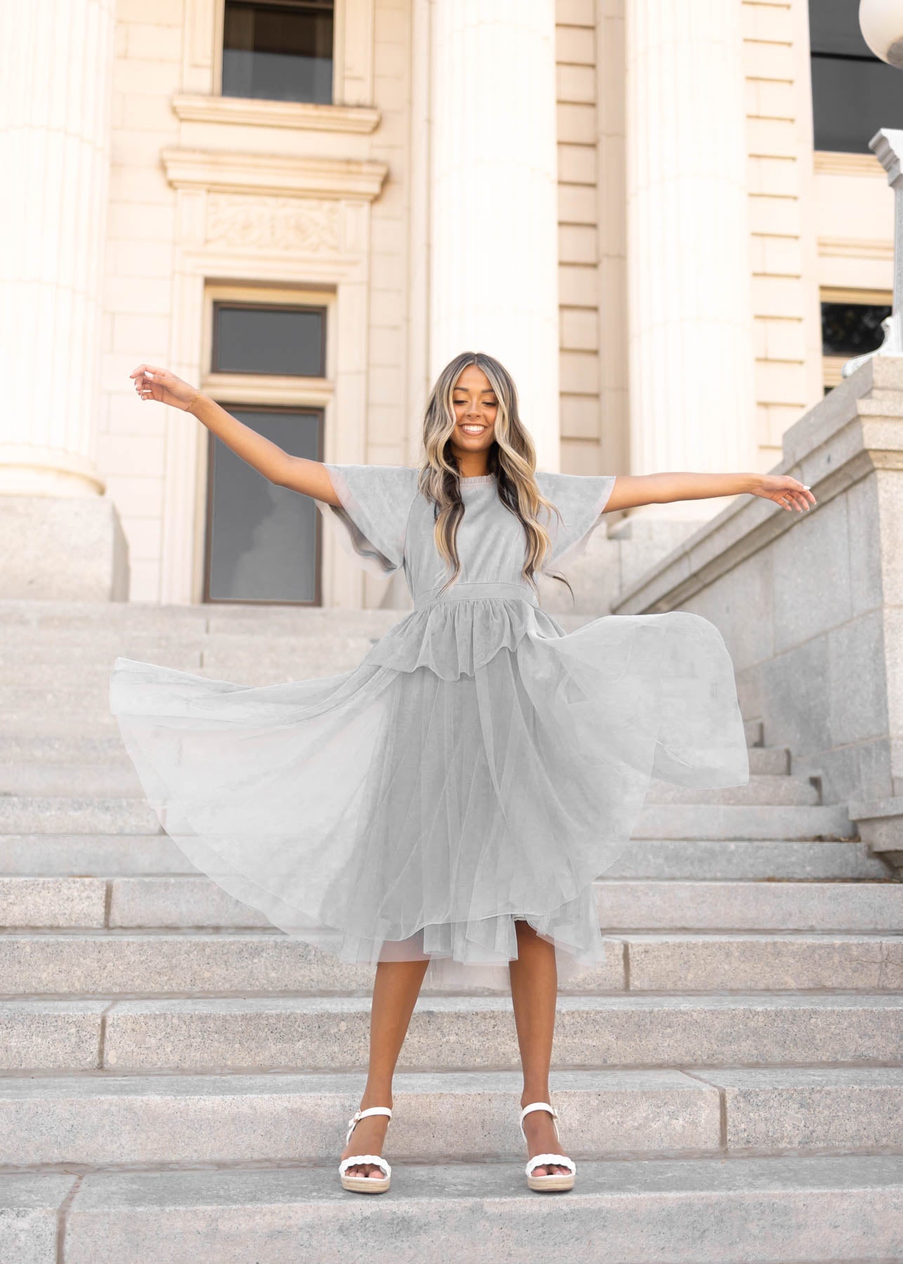 Ari Grey Dress