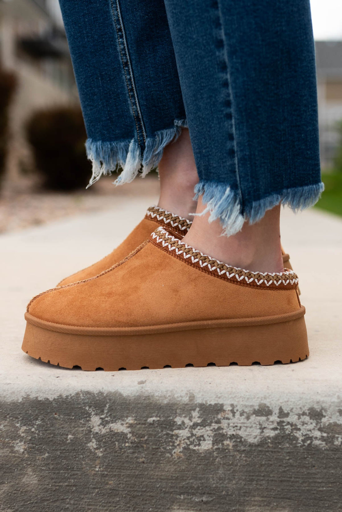 Brixley Tan Suede Clog