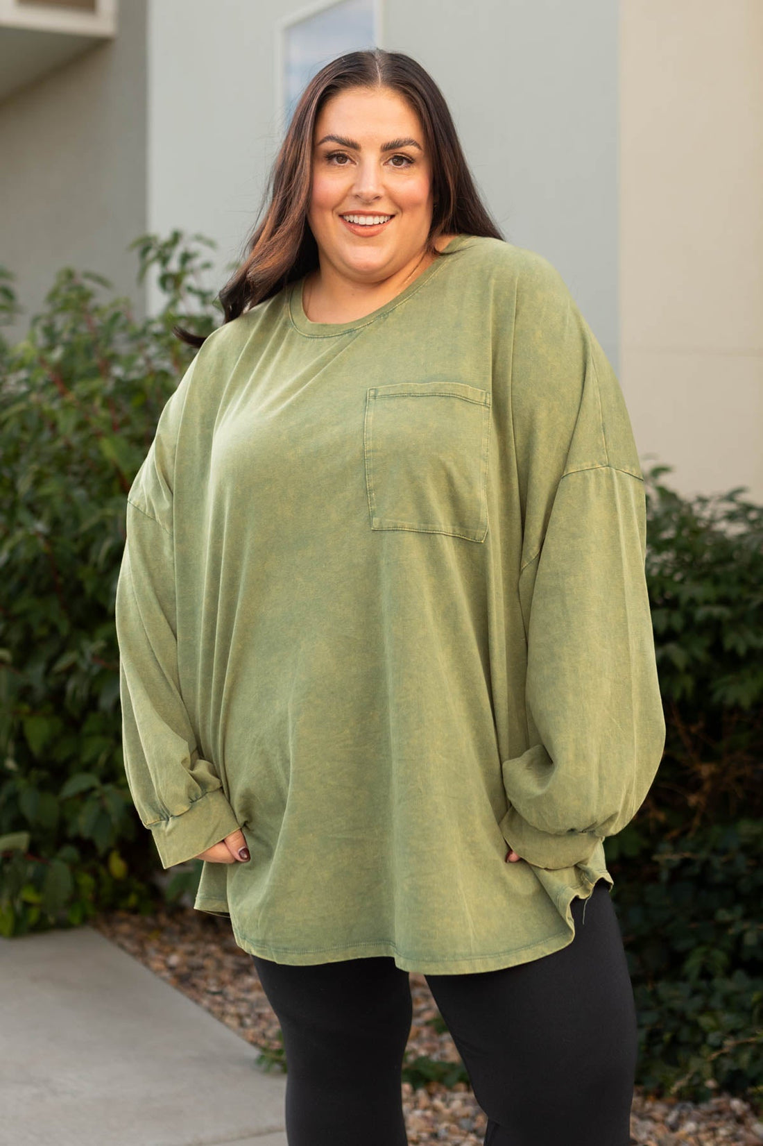 Dara Olive Pullover