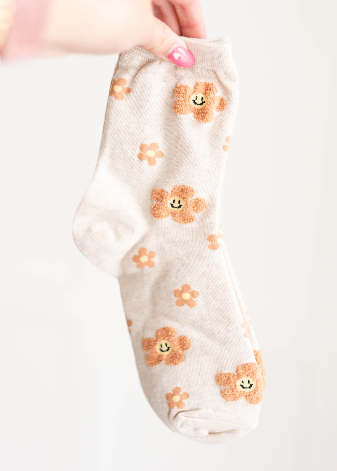 Deanna Taupe Flower Socks