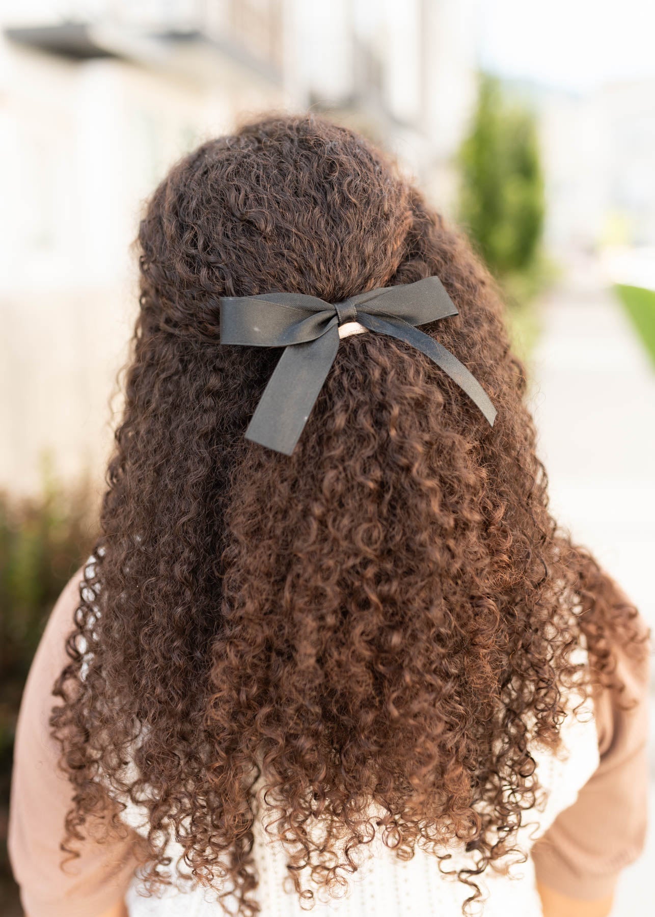 Flora Black Bow