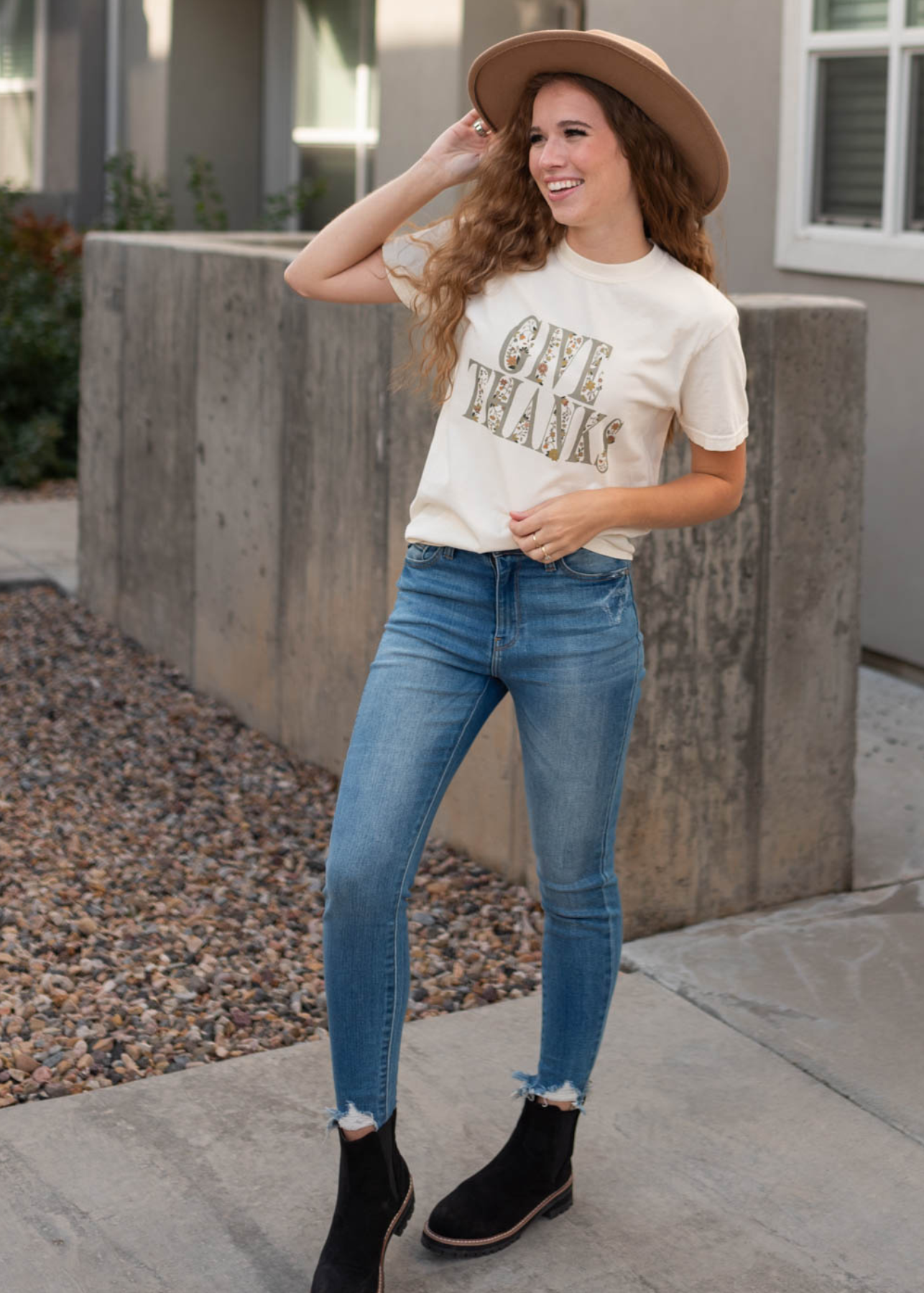 Give Thanks Cream T-shirt
