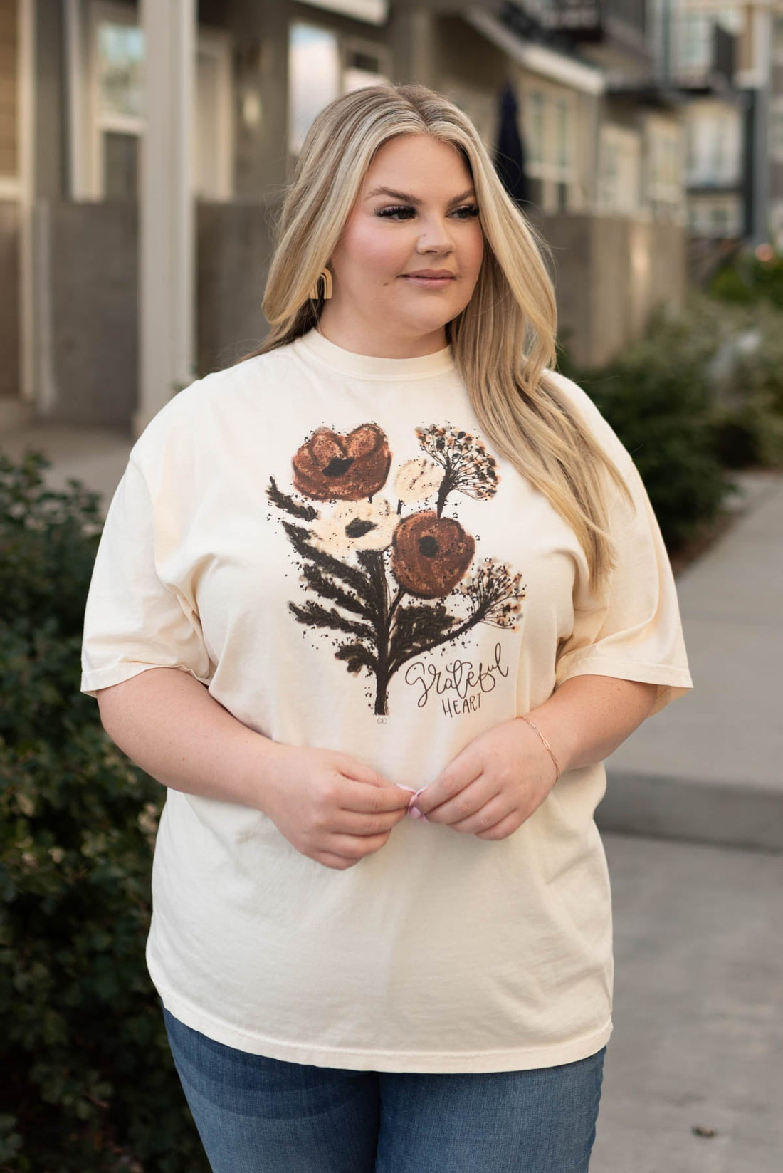 Grateful Heart Cream T-shirt