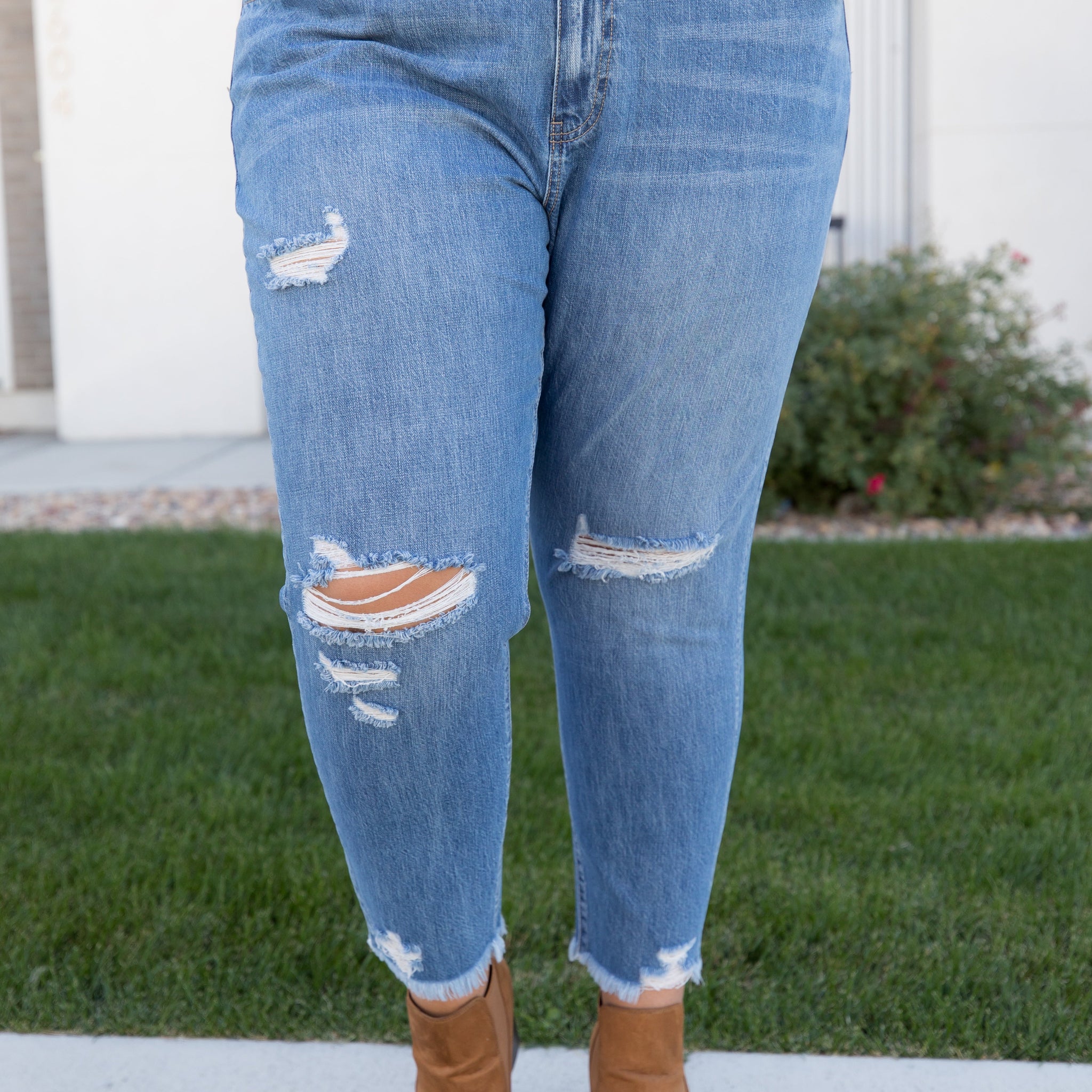 Hilton Medium Wash High Rise Mom Jeans