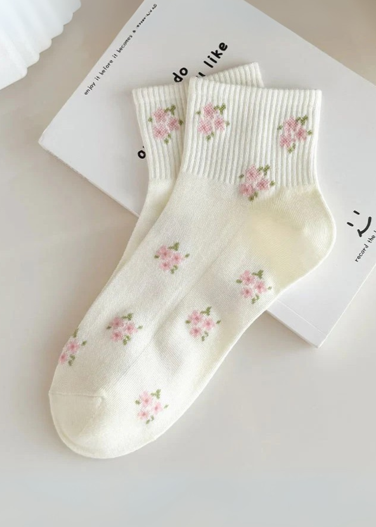 Ilene Flower Socks