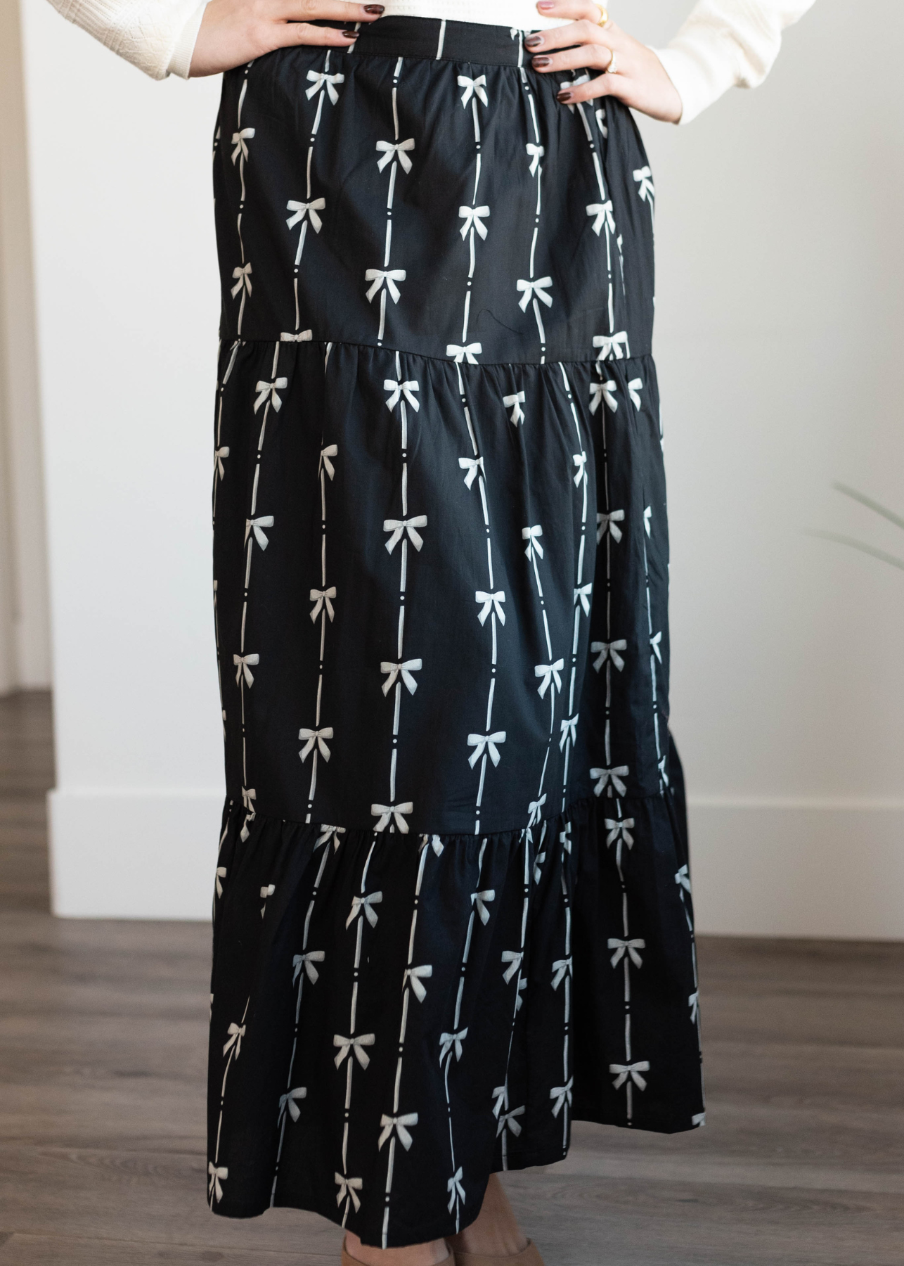 Isabel Black Bow Printed Skirt