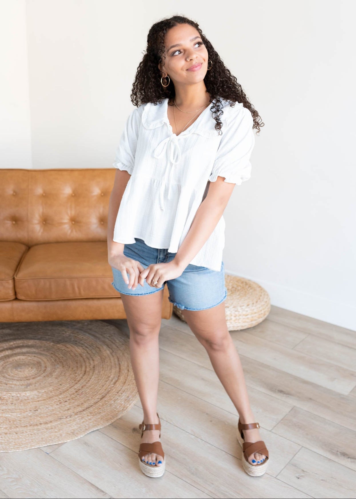 Jadah White Collar Top