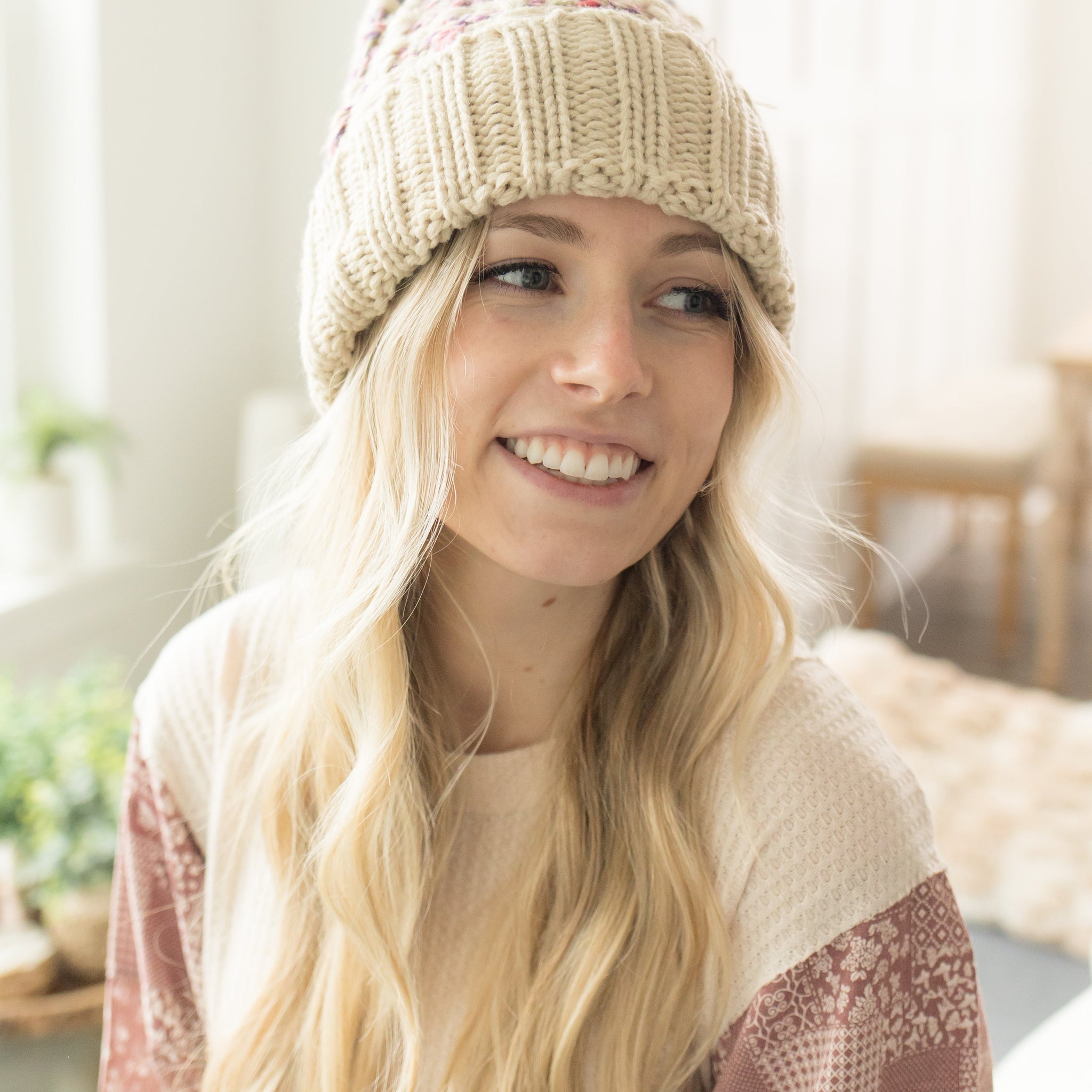 Kelly Beige Ombre Knit C.C Pom Pom Beanie