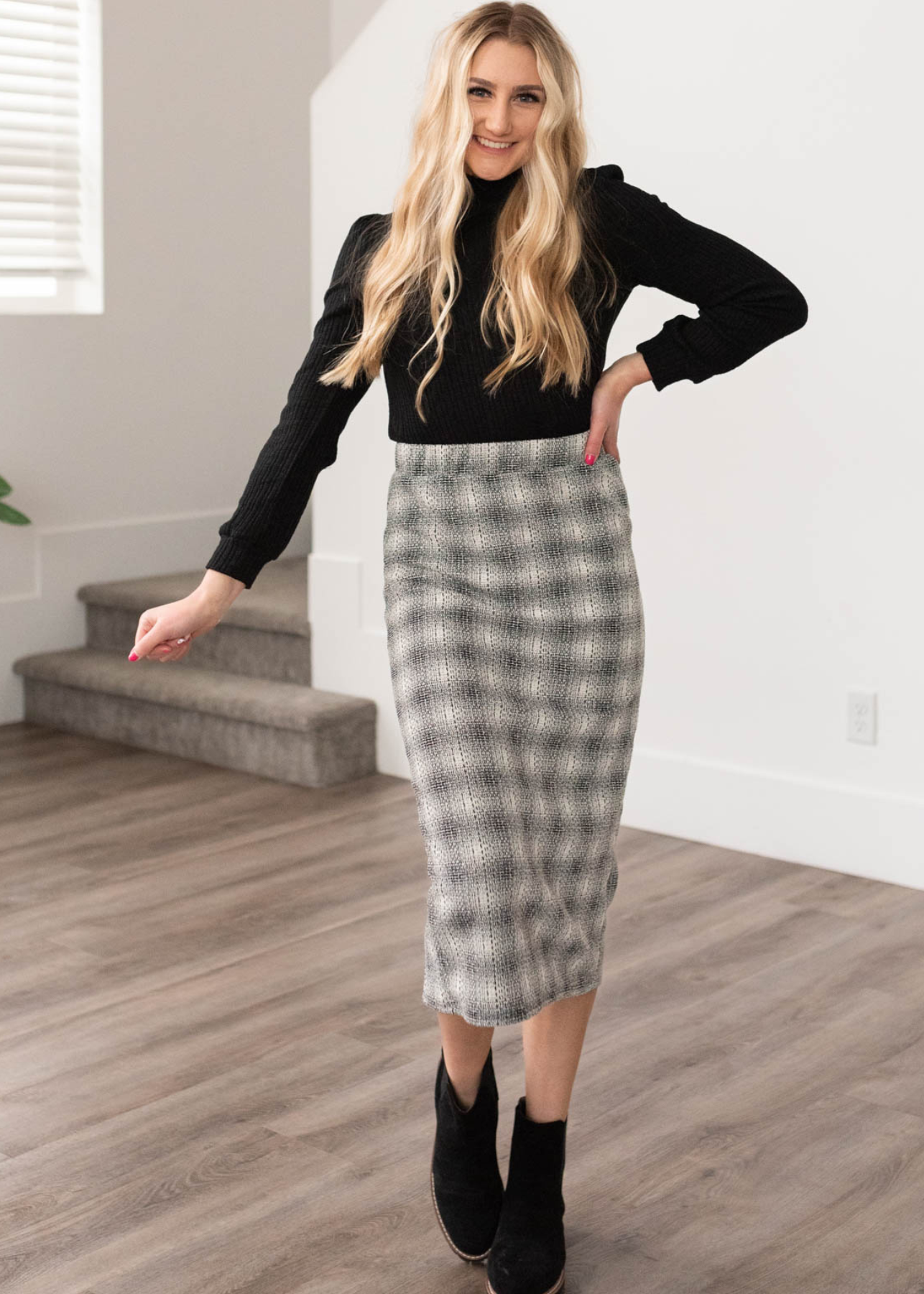 Lillee Black Plaid Skirt