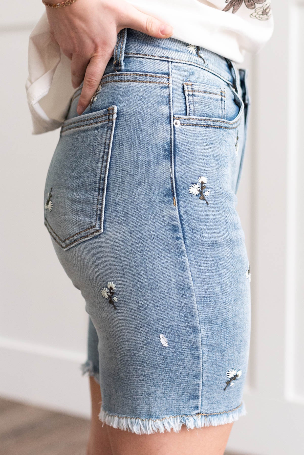 Louise Floral Embroidered Shorts