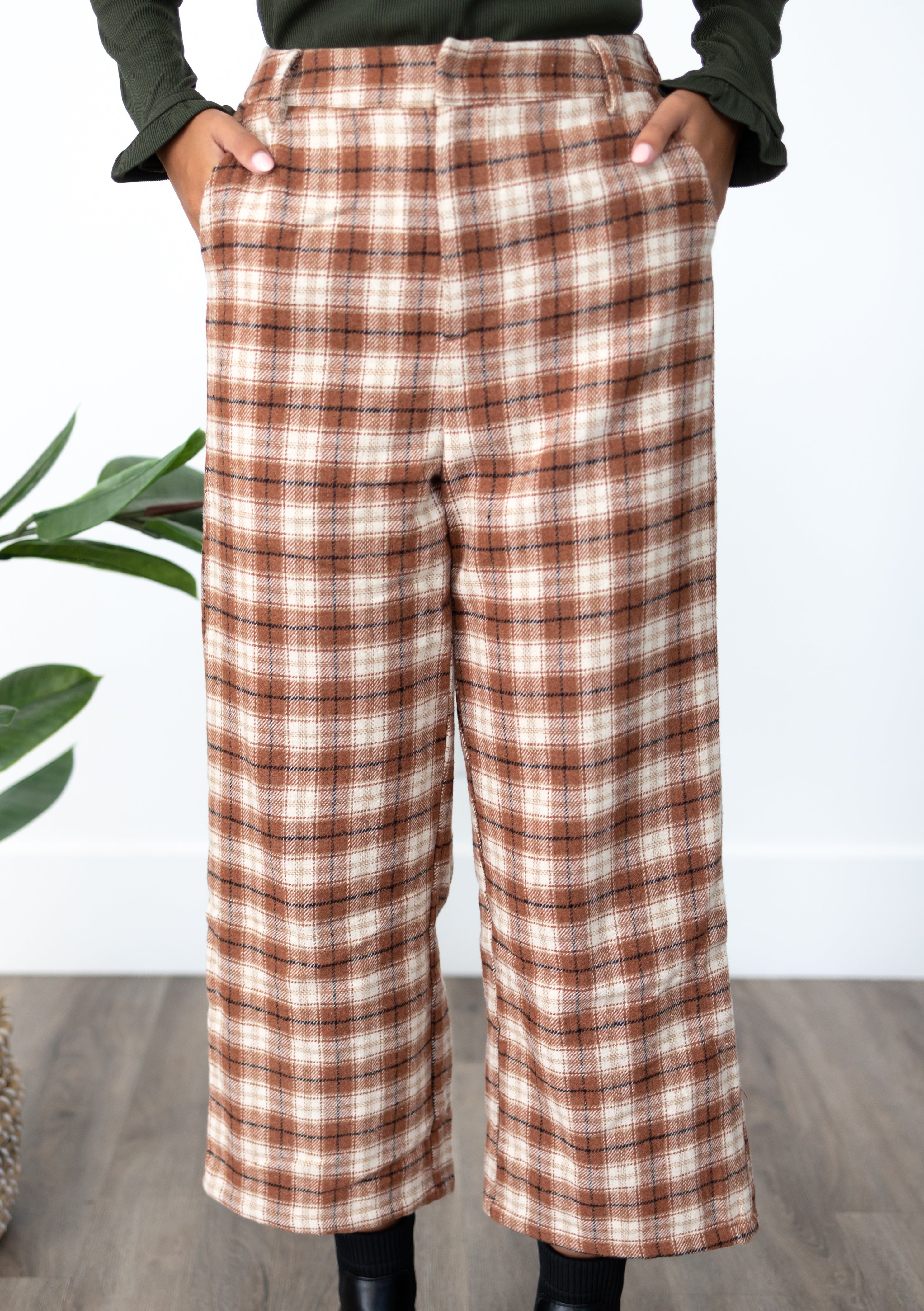 Lyra Brown Plaid Pants