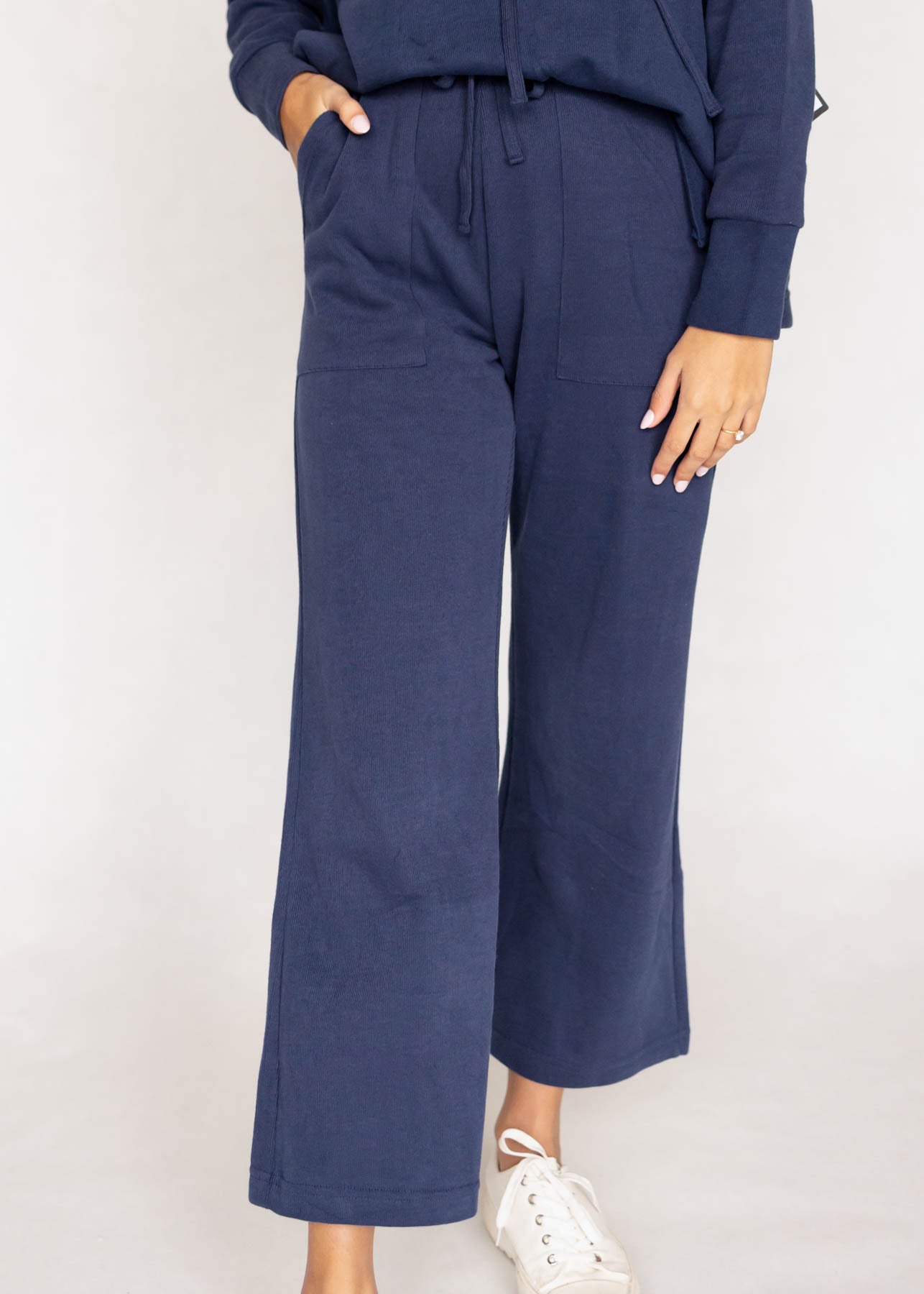 Willow Navy Set