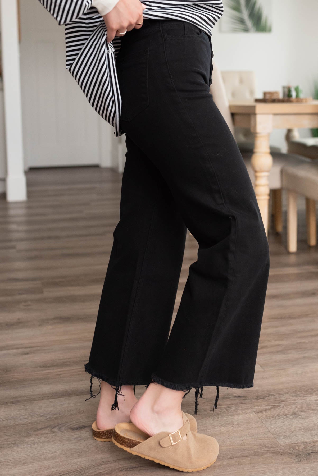 Mavin Black High Rise Wide Leg Pants