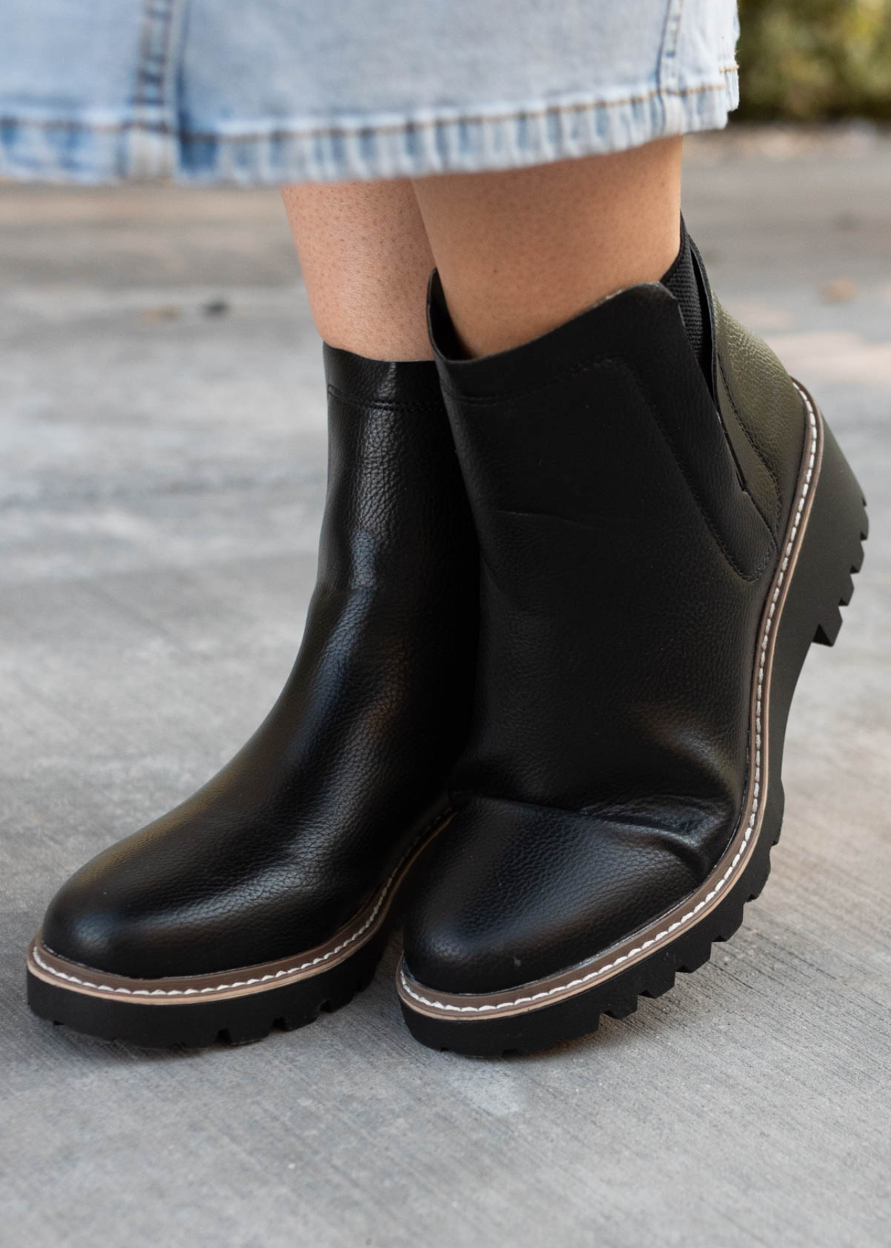 Mya Black Ankle Boots