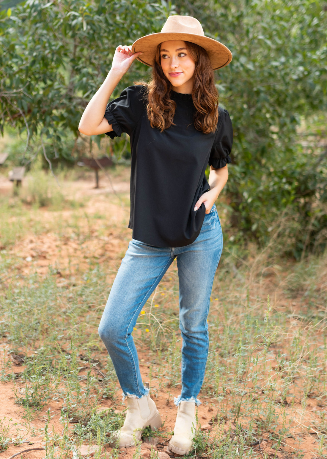 Octavia Black Top