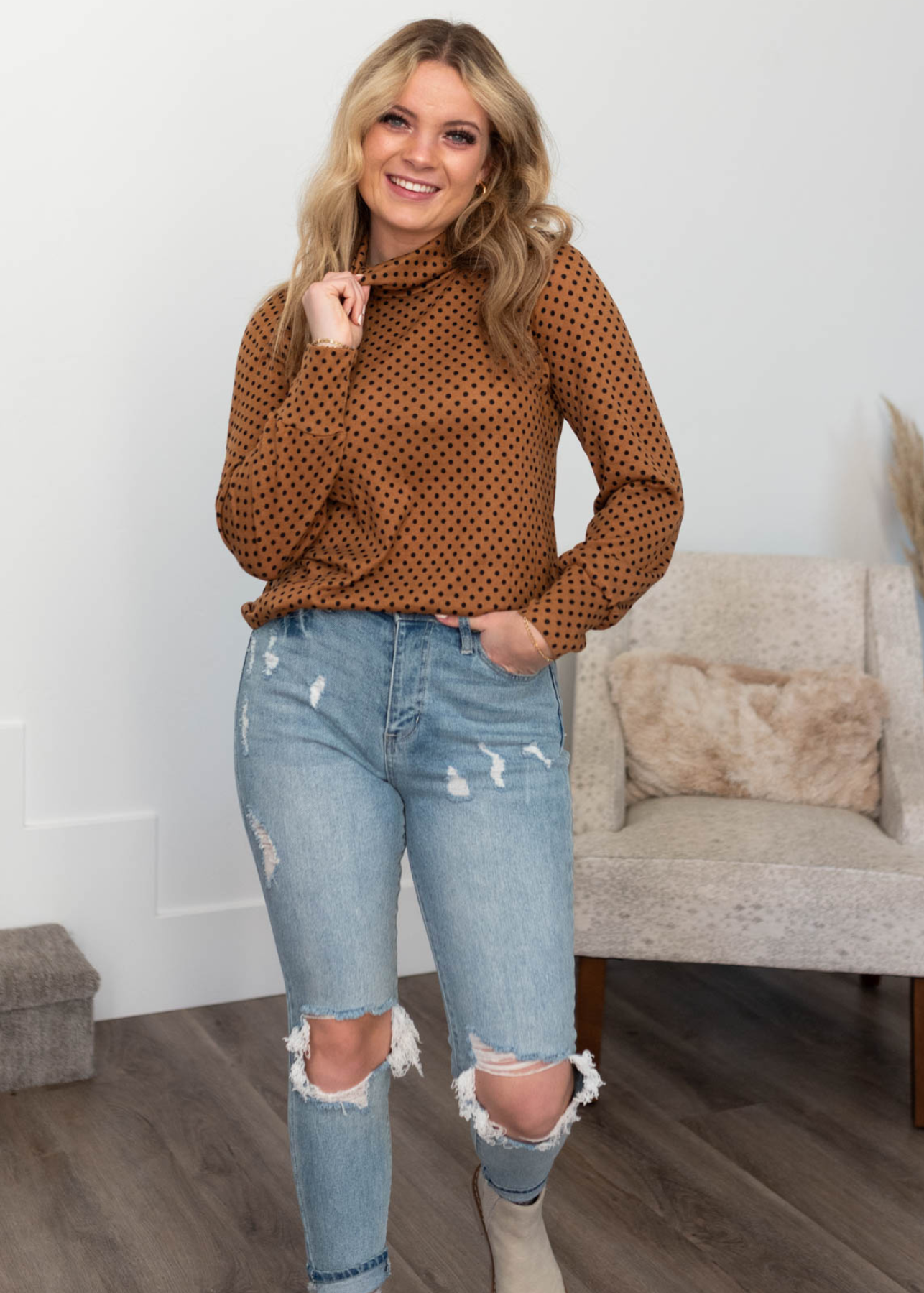 Quinby Brown Turtleneck
